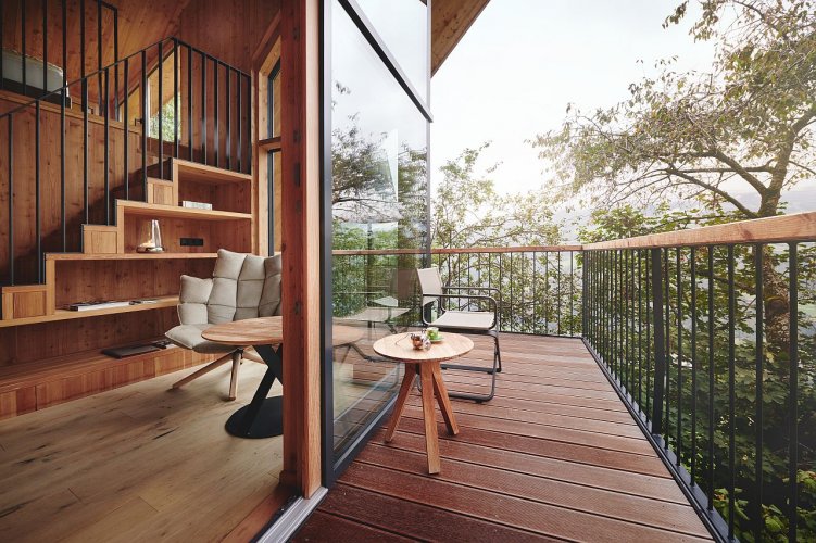 Hochleger Luxury Chalet Resort treehouse