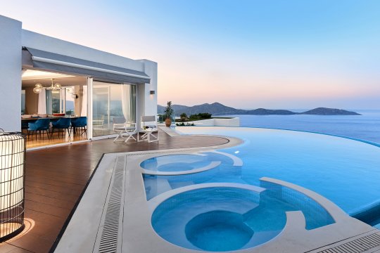 Elounda Gulf Villas & Suites